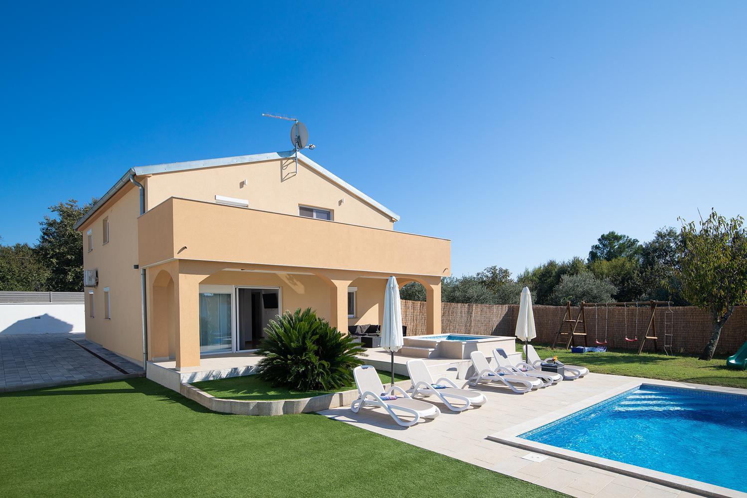 Villa Suhalj Medolino Esterno foto