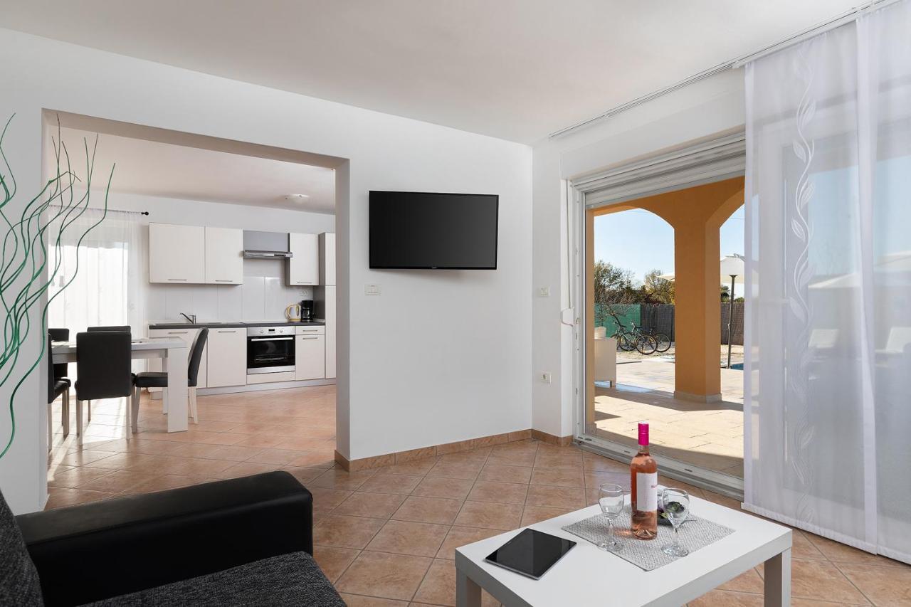 Villa Suhalj Medolino Esterno foto